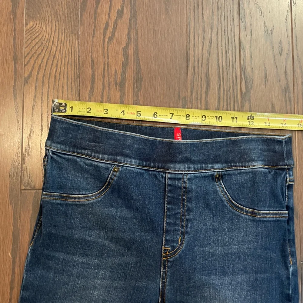 SPANX BLUE PULL ON DENIM JEGGINGS SIZE MEDIUM